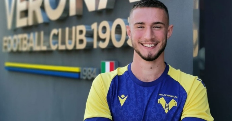 V Italiji med mladinci v eni sezoni zabil 12 golov, a to ni bilo dovolj: Napadalec Verono zamenjal za Ljubljano
