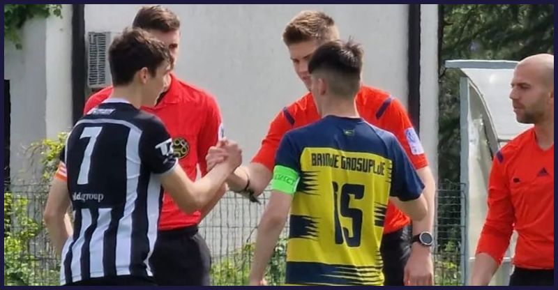 Olimpija ga je čakala na podpisu pogodbe, a je prišlo do preobrata: Kristjan Kozar bo kariero nadaljeval na drugem koncu Ljubljane