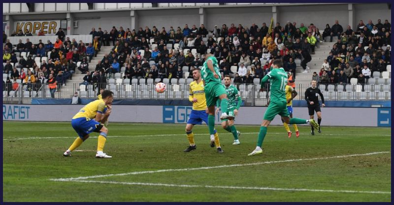 Olimpija se je v življenje Safeta Hadžića vrnila kot prava nočna mora: Zmaji razgrajali na Bonifiki, Zoran Zeljković razbil svoj bivši klub