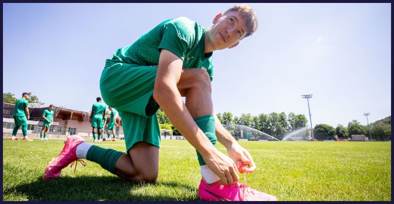 Matej Dvoršak podpisal profesionalno pogodbo z Olimpijo in odšel na posojo: Nadarjeni mladenič bo v novi sezoni nosil dres Slovana