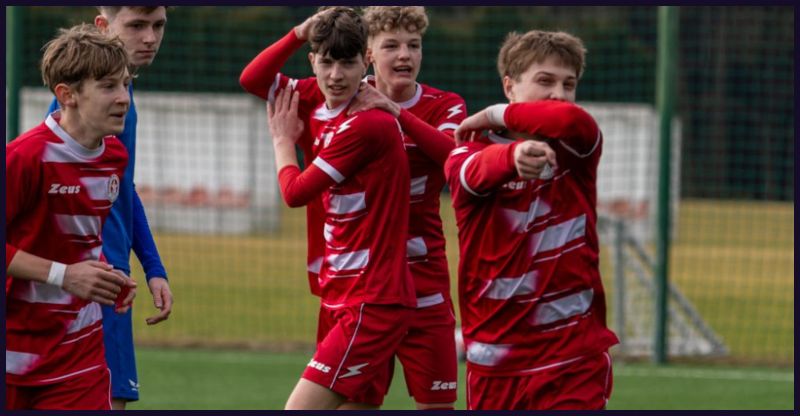 V ligah U15 in U17 sta se udarila tekmeca, ki sta neverjetno izenačena: Aluminij na gostovanju pri Brinju na račun dodal 4 točke