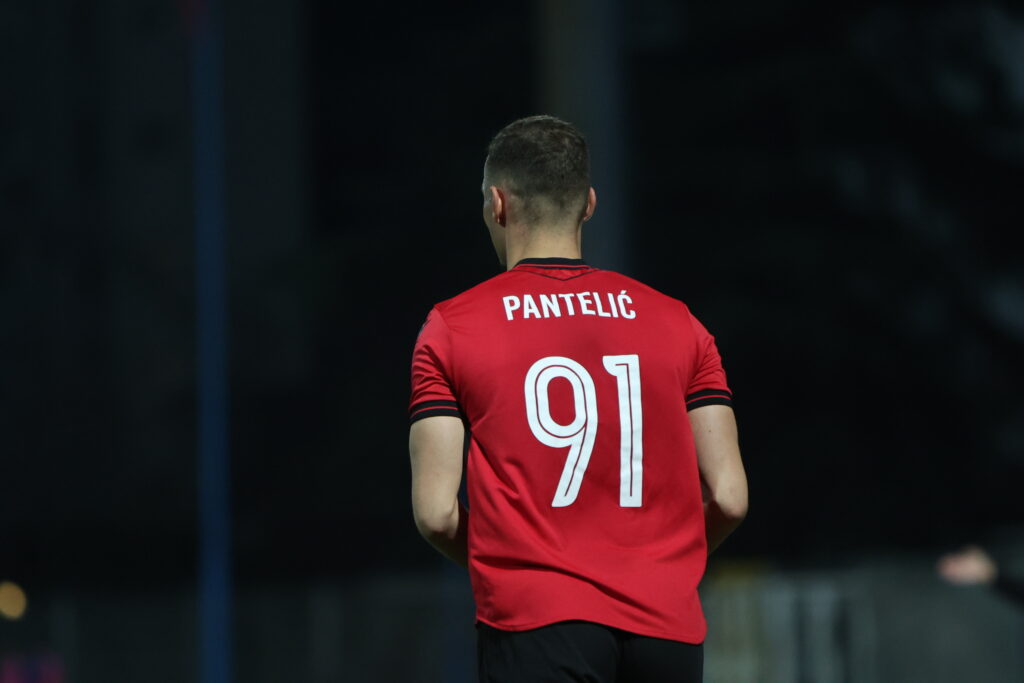 Tian Pantelić, Tabor Sežana