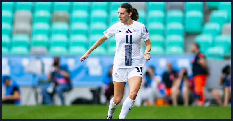 Lara Prašnikar, Slovenija